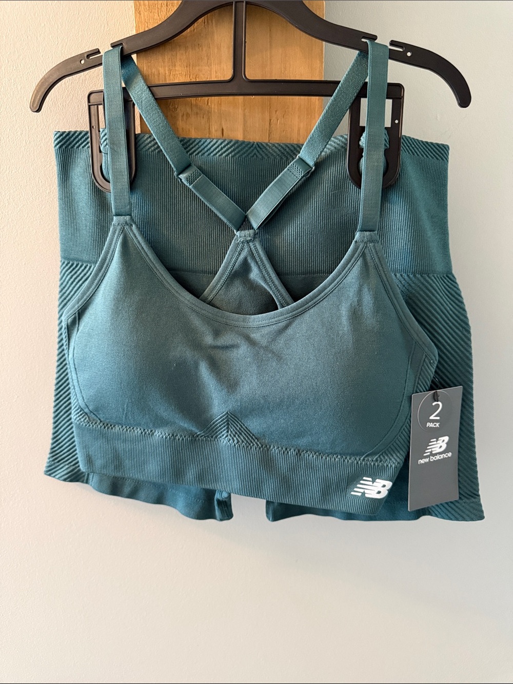 New Balance Women's Seamless 2pc Soorts Bra w Matching Teal Green Shorts, NWTs